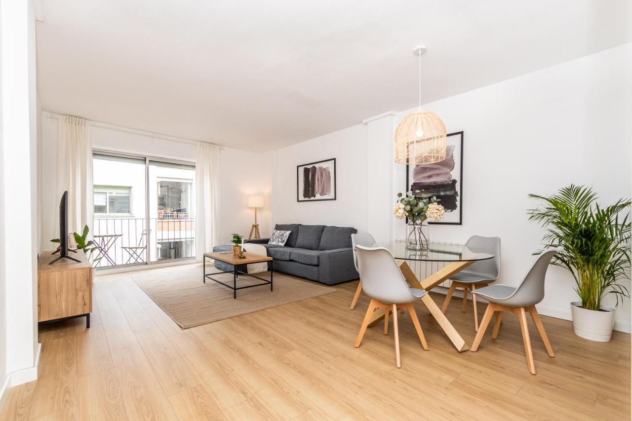 Exclusive Apartments Barcelona 4 Personas Torrella Terrassa Buitenkant foto