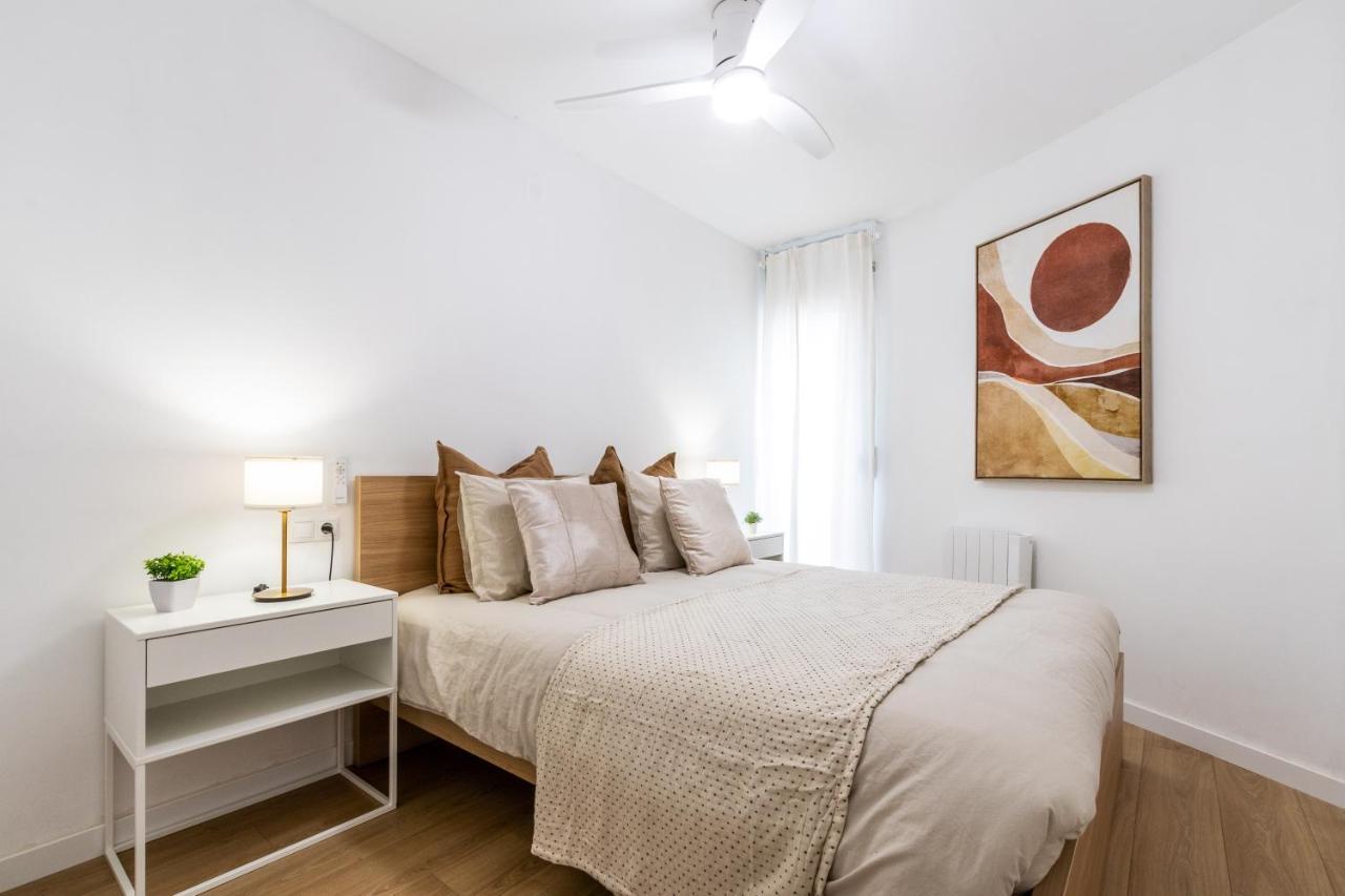 Exclusive Apartments Barcelona 4 Personas Torrella Terrassa Buitenkant foto