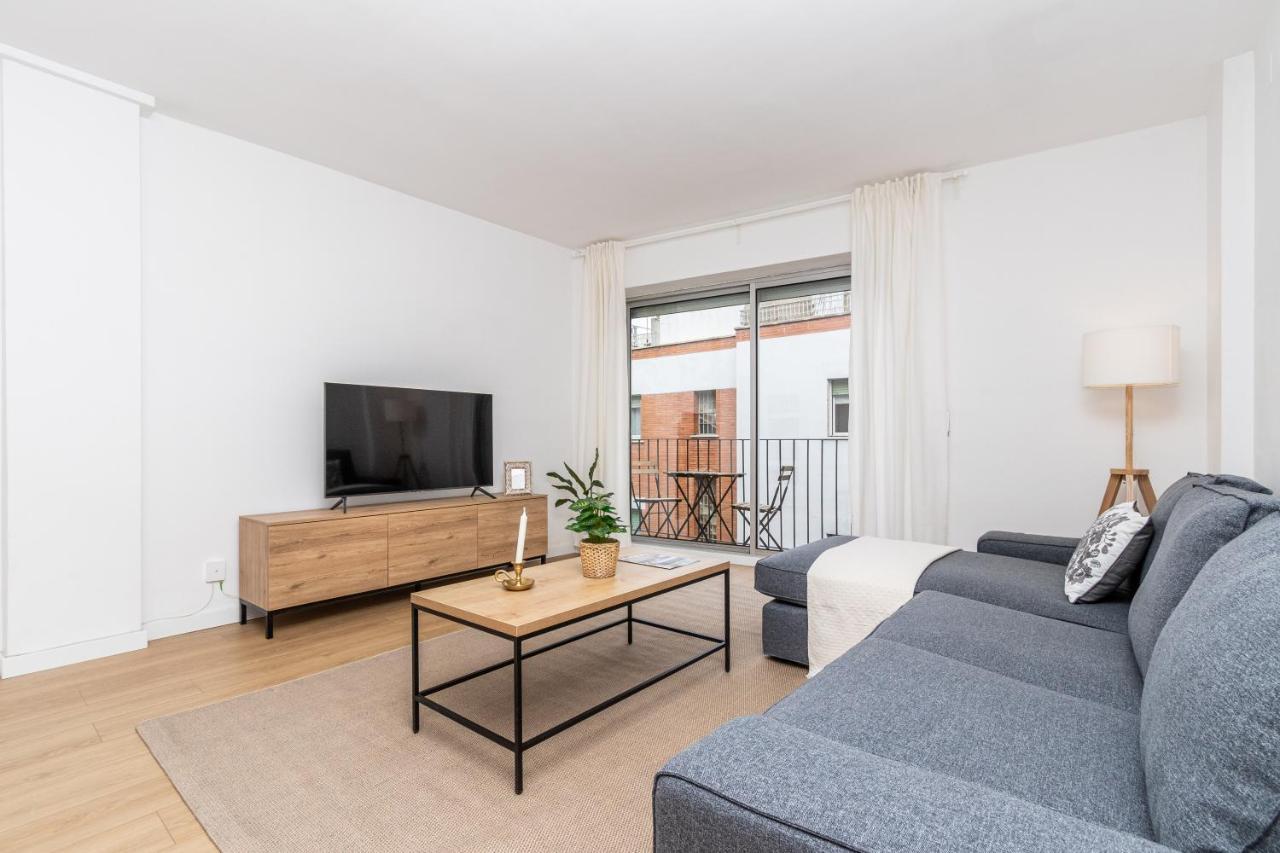 Exclusive Apartments Barcelona 4 Personas Torrella Terrassa Buitenkant foto
